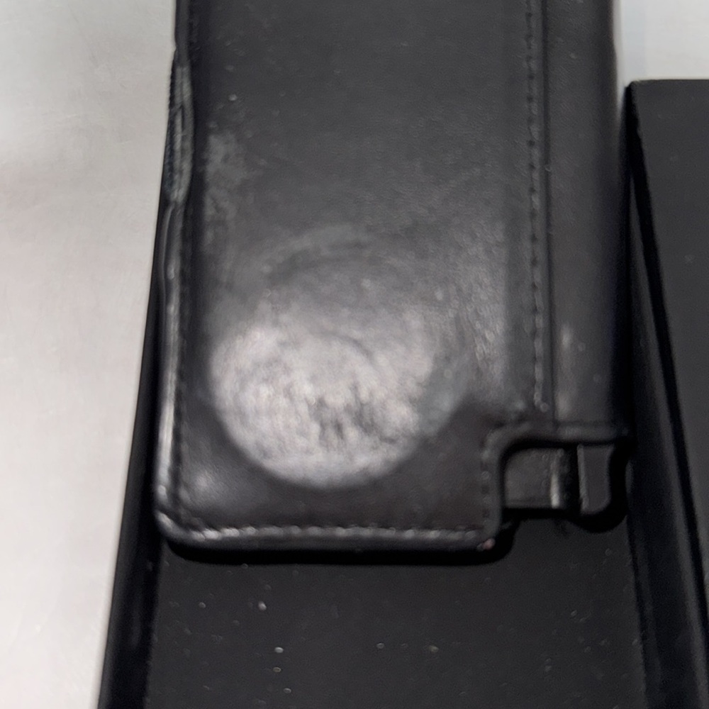 Eskter Mens Wallet: Parliment style - Picture 7 of 8